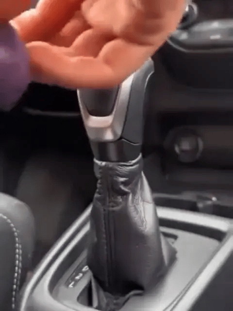 BUZO PROTECTOR PARA PALANCA DE CAMBIOS